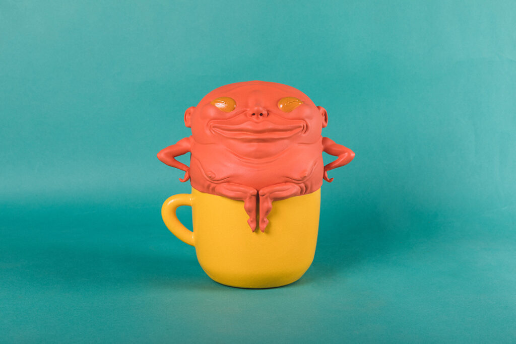 The coffee maker [Yellow Mug]